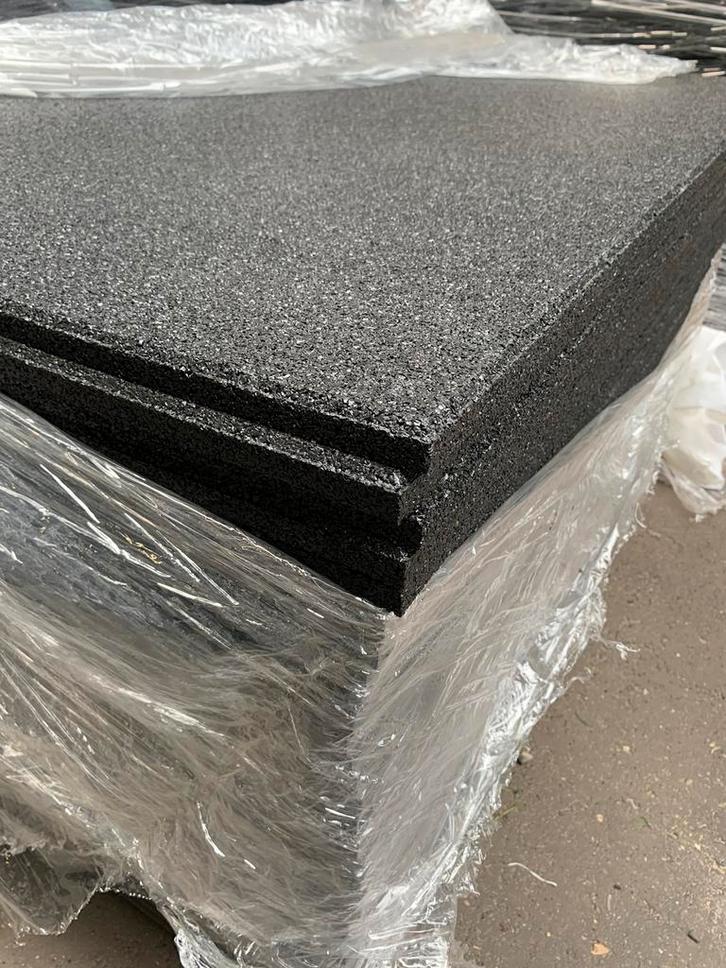 Rubber Sportvloer / Gym Tegels 120 x 80 x 1.5cm, Sport en Fitness, Fitnessmaterialen, Nieuw, Fitnessmat, Ophalen of Verzenden