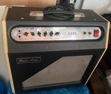 Bas versterker Rok Axe voor bass gitaar ,vintage jaren 80 beschikbaar voor biedingen