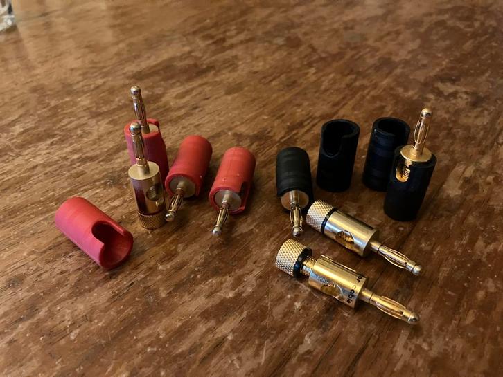 Schroef-banaanpluggen/ banana-pluggen met huls - per vier., Audio, Tv en Foto, Luidsprekers, Gebruikt, Overige typen, Overige merken