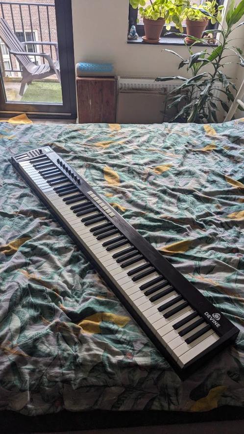 Devine VersaKey 88 USB/MIDI keyboard, Muziek en Instrumenten, Keyboards, Zo goed als nieuw, 88 toetsen, Overige merken, Aanslaggevoelig