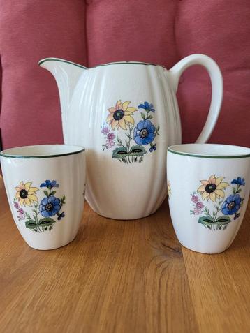 Brocante Kan met 2 Bekers - Vintage Servies beschikbaar voor biedingen