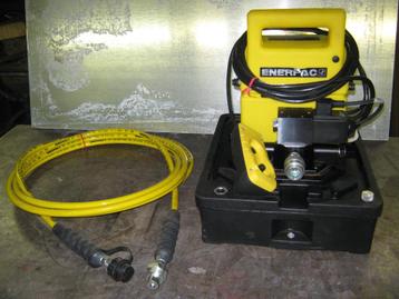 HYDRAULISCHE  GEREEDSCHAPPEN ENERPAC { HOLMATRO } beschikbaar voor biedingen