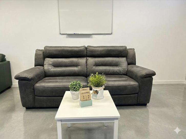 Luxe Richter Young Design Siena driezitter - groothandel, Huis en Inrichting, Banken | Bankstellen, Zo goed als nieuw, Rechte bank