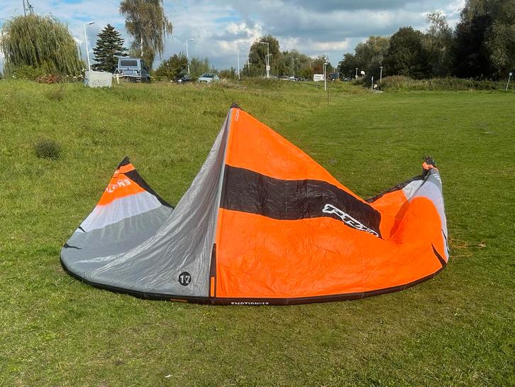 RRD Emotion 17m2 Kite - Perfecte light wind kite!, Watersport en Boten, Kitesurfen, Zo goed als nieuw, Kite, 16 m² of meer, Geen board