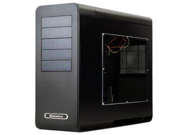 Silverstone Fortress FT02B-W behuizing met window en USB 3.0 beschikbaar voor biedingen