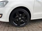 Volkswagen Polo Wit 1.2 TSI UNIEK! Zwarte hemel/pano dak/ETC, Voorwielaandrijving, 1998 cc, Stof, 4 cilinders
