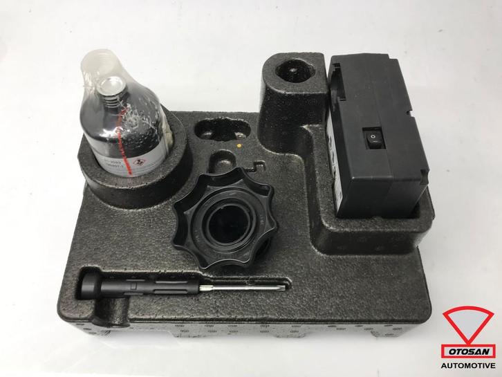 VW Golf 8 Tiguan Elekt. Pomp Schuim Gereedschap 5N0012615F, Auto-onderdelen, Banden en Velgen, Band(en), Gebruikt, Ophalen of Verzenden