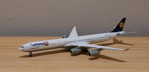 Herpa 526845 - Lufthansa - Airbus A340 (Fanhansa) - 1:500, Verzamelen, Luchtvaart en Vliegtuigspotten, Nieuw, Schaalmodel, Ophalen of Verzenden