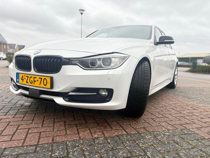 BMW 3-Serie 2.0D 320 EDE 120KW Aut8(f30) 2015 Wit, Auto's, BMW, 3-Serie, Diesel, C, Sedan, Automaat, Origineel Nederlands, Wit