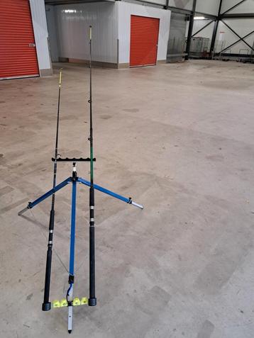 2 boothengels (samen voor €15) beschikbaar voor biedingen