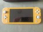 Nintendo Switch Lite (inclusief bewaartas en oplader), Spelcomputers en Games, Spelcomputers | Nintendo Switch Lite, Ophalen of Verzenden