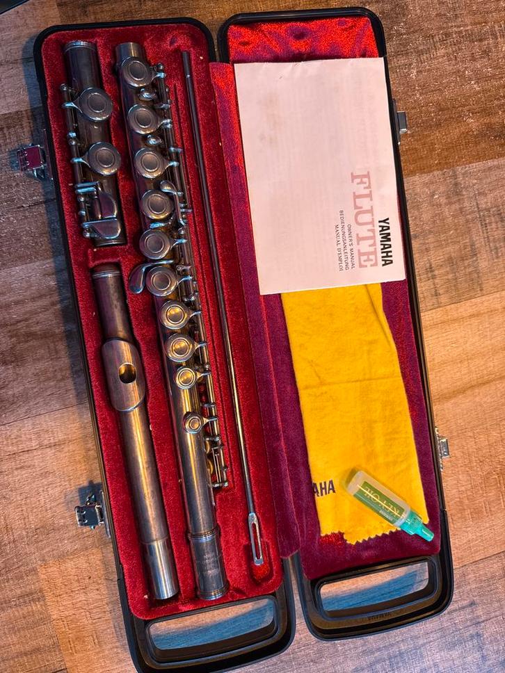 Yamaha Dwarsfluit - Gebruikt, Muziek en Instrumenten, Blaasinstrumenten | Dwarsfluiten en Piccolo's, Gebruikt, Dwarsfluit, Met koffer of tas