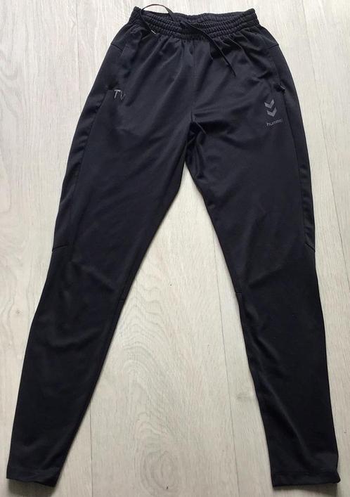 Zwarte trainingsbroek maat S van Hummel, Kleding | Heren, Sportkleding, Zo goed als nieuw, Algemeen, Maat 46 (S) of kleiner, Zwart