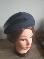 Grijze Dames Hoed met Zwarte Accent, Kleding | Dames, Hoeden en Petten, Ophalen of Verzenden, Zo goed als nieuw, One size fits all
