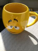 M&M mok yellow  (grote bolle versie! ), Ophalen, Zo goed als nieuw, Servies