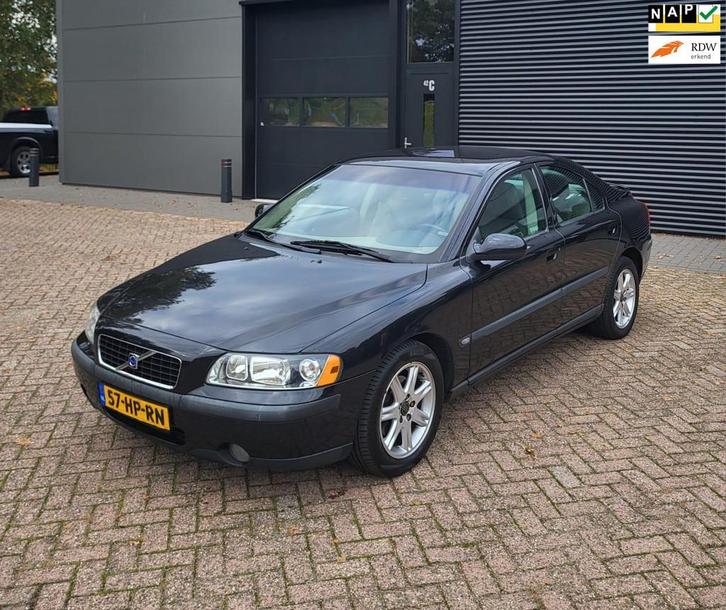 Volvo S60 2.4 Edition Automaat, Clima, CruisC, APK 10/26!, Auto's, Volvo, Bedrijf, Te koop, S60, ABS, Airbags, Airconditioning