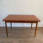 Vintage uitschuifbare tafel in Deens design, Huis en Inrichting, Tafels | Eettafels, Ophalen, Deens design, vintage, Teakhout