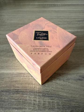 Swarovski Parfumflacon, Lancôme Trésor ‘95 beschikbaar voor biedingen
