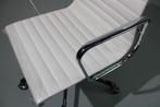 Vitra Eames EA 117, chroom, leder Snow white, Nieuw, Ergonomisch, Bureaustoel, Wit