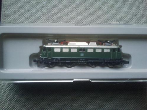 prima e loc minitrix DB n spoor  te koop, Hobby en Vrije tijd, Modeltreinen | N-Spoor, Zo goed als nieuw, Locomotief, Gelijkstroom
