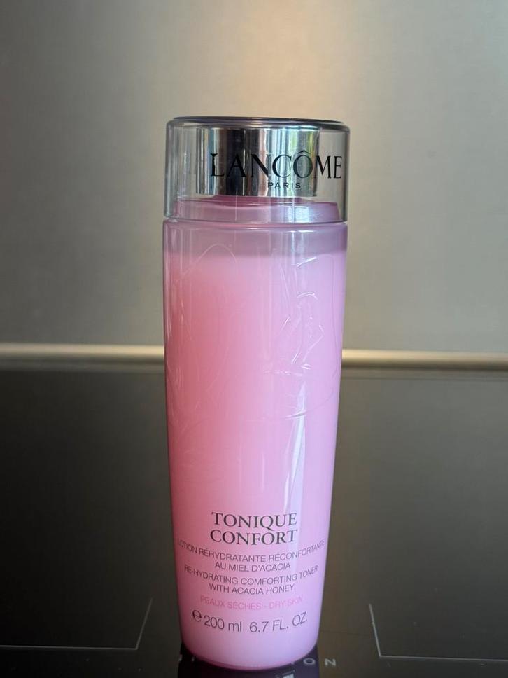 Lancome tonique confort re-hydrating comforting toner 200ml, Sieraden, Tassen en Uiterlijk, Uiterlijk | Gezichtsverzorging, Nieuw