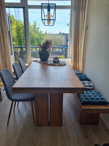 Teakhouten eettafel set met bank  beschikbaar voor biedingen