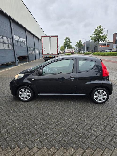 Peugeot 107 1.0 12V E-vti 68PK 3DR 2011 Zwart, Auto's, Peugeot, Particulier, Airbags, Airconditioning, Bluetooth, Boordcomputer