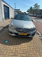 Mercedes-Benz E-Klasse E300 Bluetec Hybrid 231pk 7G-TRONIC, Auto's, Automaat, Achterwielaandrijving, 4 cilinders, 193 €/maand