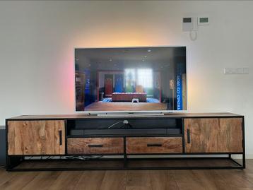 Mooi TV meubel beschikbaar voor biedingen