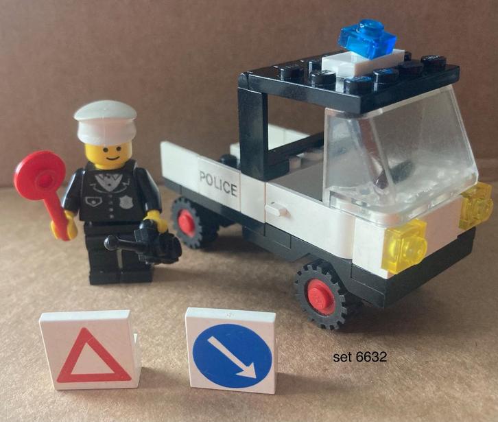 LEGO Vintage Highway Patrol en Tactical Patrol Truck, Kinderen en Baby's, Speelgoed | Duplo en Lego, Gebruikt, Lego, Complete set