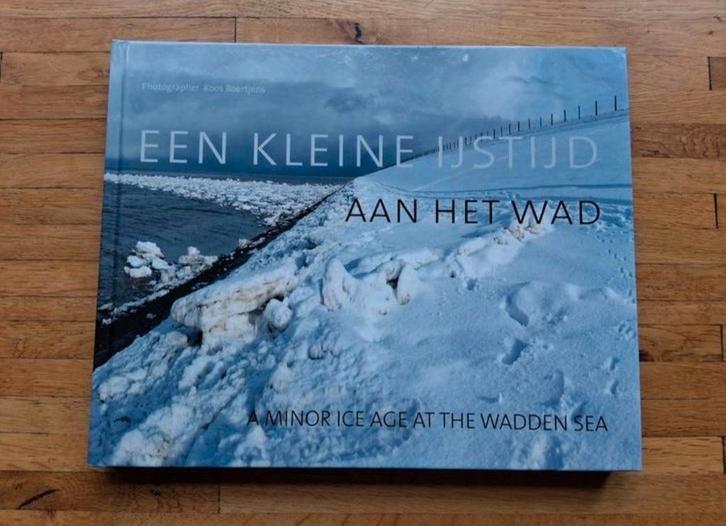 Een kleine ijstijd aan het wad
Prachtig fotoboek winters, Boeken, Kunst en Cultuur | Fotografie en Design, Zo goed als nieuw, Fotografen