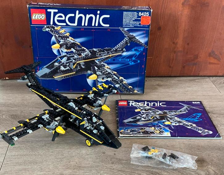 Lego technic 8425 black hawk met doos, Kinderen en Baby's, Speelgoed | Duplo en Lego, Gebruikt, Lego, Complete set, Ophalen of Verzenden