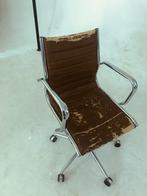 Butik bureaustoel of fauteuil (opknappertje) of zo GRATIS, Ophalen, Gebruikt, Bruin, Bureaustoel
