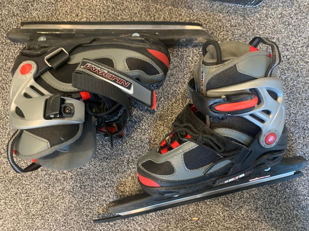 Zeer goede nijdam kindernoren maat 31 32 33 34 schaatsen, Sport en Fitness, Schaatsen, Ophalen of Verzenden, Zo goed als nieuw