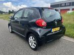 Toyota Aygo 1.0-12V + Nieuwe APK, Voorwielaandrijving, Gebruikt, 4 stoelen, Origineel Nederlands