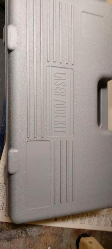 Laser 670 Waterpaslaser in Koffer met Accessoires beschikbaar voor biedingen