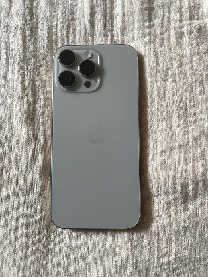 iPhone 16 Pro Max 256GB - Natural Titanium, Telecommunicatie, Mobiele telefoons | Apple iPhone, Zo goed als nieuw, 256 GB, Zonder abonnement