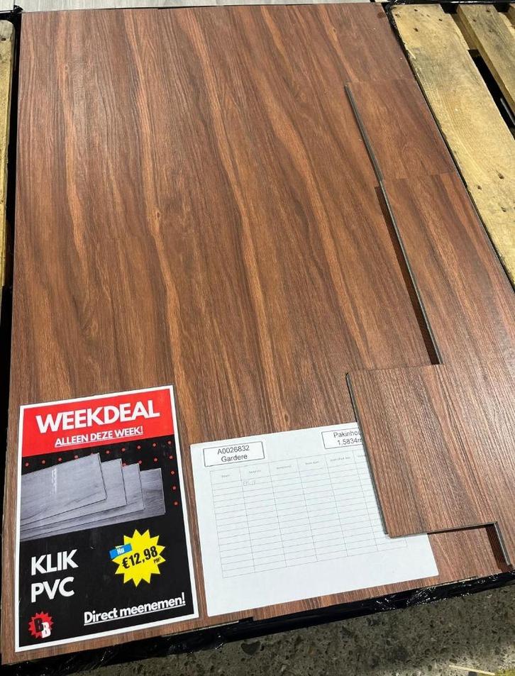 Donkerbruin klik PVC vloer leuke partij van 150 m2 OP=OP, Huis en Inrichting, Stoffering | Vloerbedekking, Nieuw, Overige typen