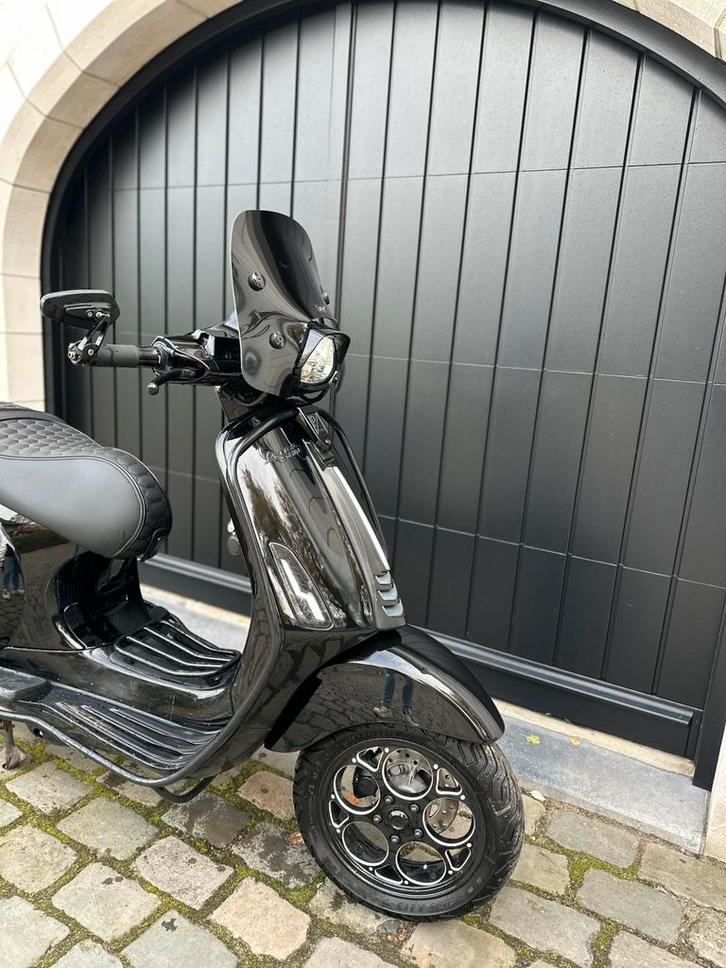 Vespa sprint 2022, Fietsen en Brommers, Scooters | Vespa, Zo goed als nieuw, Vespa S, Benzine, Ophalen of Verzenden