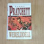 Het jongste werelddeel - Pratchett, Gelezen, Ophalen of Verzenden, Terry Pratchett