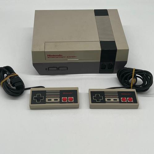 Nintendo Entertainment System console - met 2 controllers, Spelcomputers en Games, Spelcomputers | Nintendo NES, Zo goed als nieuw