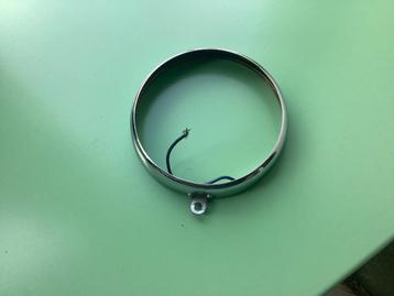 Chrome koplamp rand  beschikbaar voor biedingen