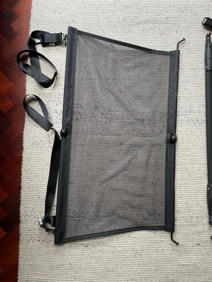 Bagagenet en veiligheids-/hondennet Volkswagen Touran, Auto diversen, Auto-accessoires, Zo goed als nieuw, Ophalen