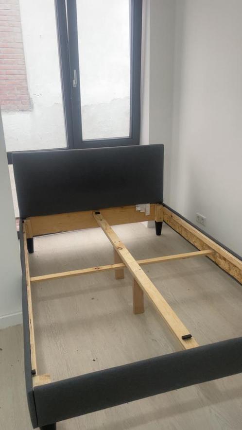 IKEA tweepersoonsbed, Huis en Inrichting, Slaapkamer | Bedden, Zo goed als nieuw, Tweepersoons, 140 cm, 200 cm, Hout, Grijs, Ophalen