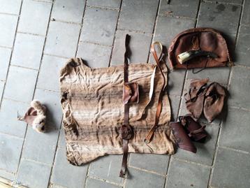 Middeleeuwse re-enactment / LARP atributen beschikbaar voor biedingen