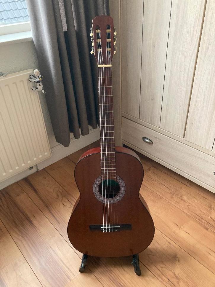 Akoestische Gitaar Set (Kinor), Muziek en Instrumenten, Snaarinstrumenten | Gitaren | Akoestisch, Gebruikt, Klassieke of Spaanse gitaar