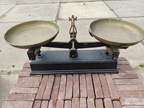 antieke balansweegschaal koperen schalen, Antiek en Kunst, Antiek | Gereedschap en Instrumenten, Ophalen