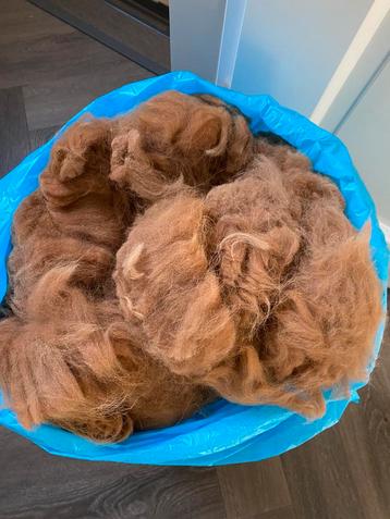 Bruine alpaca wol 1.8kg beschikbaar voor biedingen