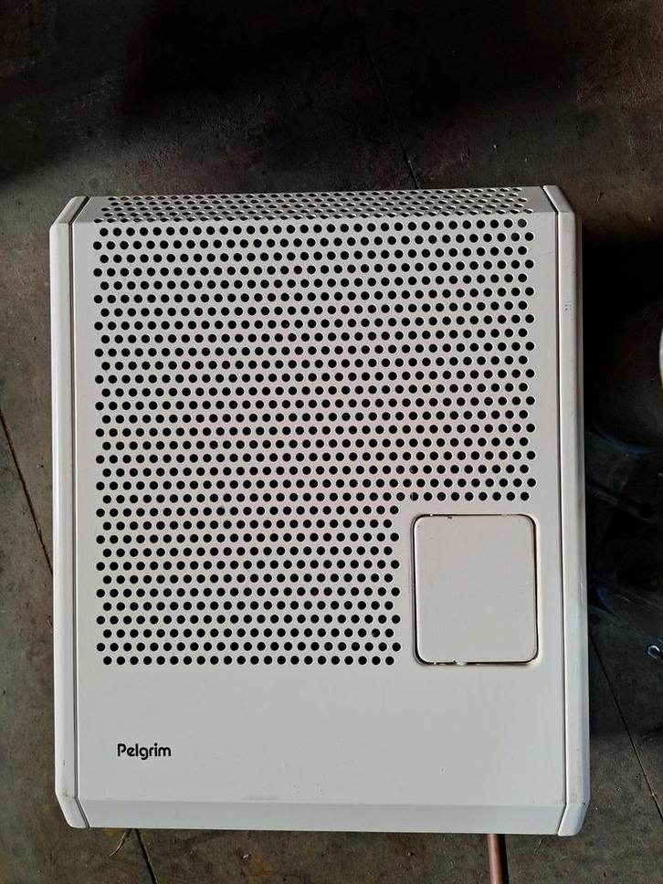 Pelgrim GWH 2.0 Gevel Gaskachel met Muurdoorvoer, Doe-het-zelf en Verbouw, Geisers en Boilers, Gebruikt, Geiser, Aardgas, Minder dan 20 liter