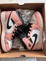 Air Jordan 1 mid pink, Ophalen of Verzenden, Zo goed als nieuw, Overige kleuren